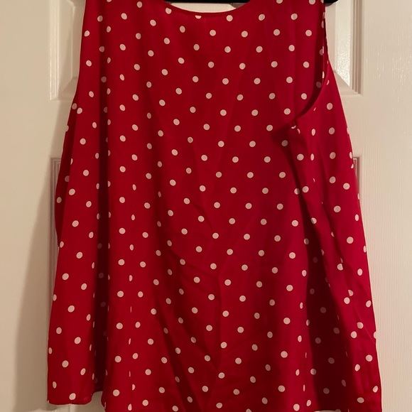 Sleeveless red and white polka dot - Picture 4 of 4